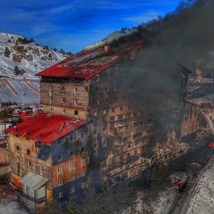 Пожар в горнолыжном курорте Kartalkaya в Турции: 76 погибших, фотографии с места трагедии